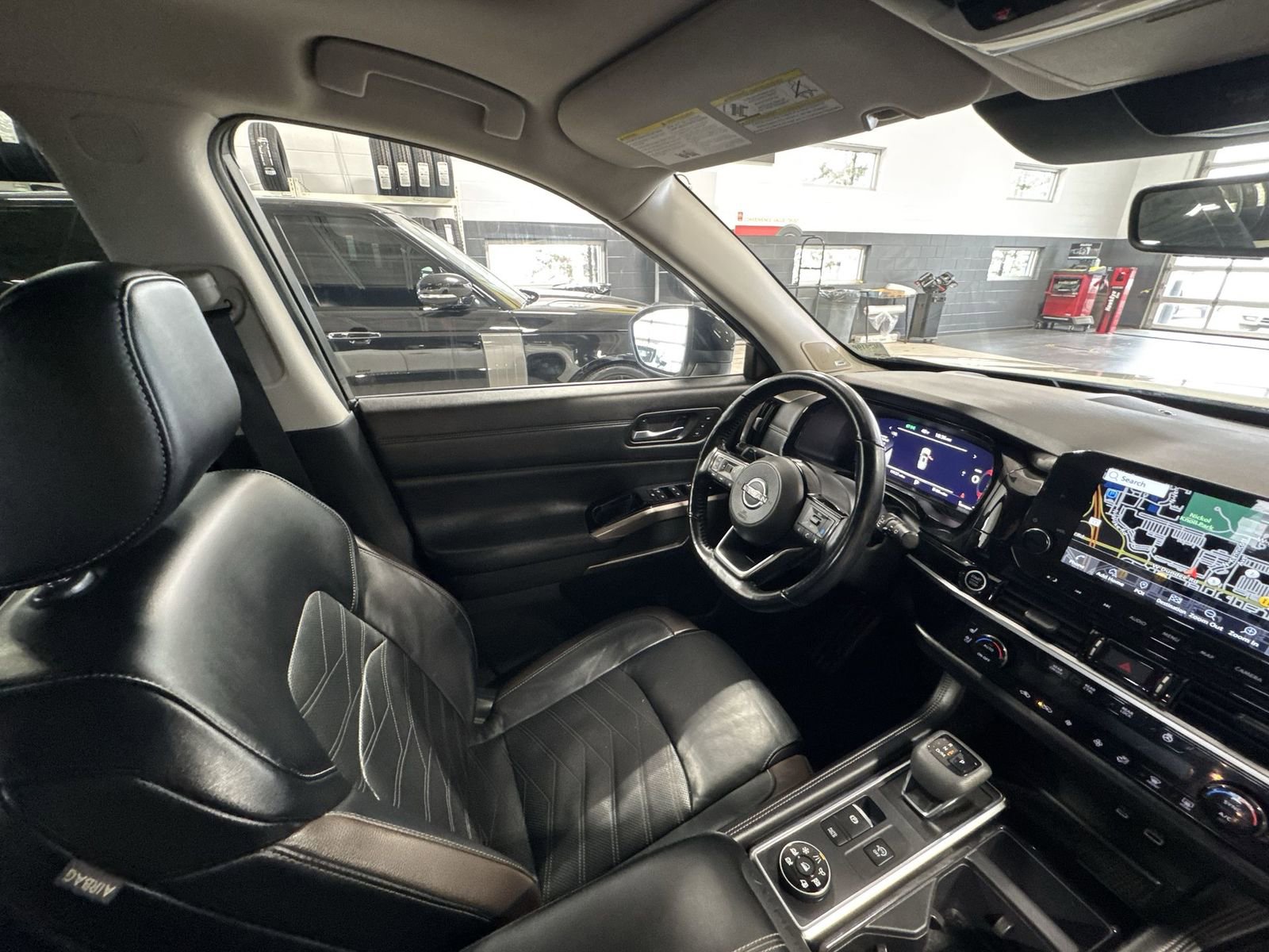 Certified 2023 Nissan Pathfinder Platinum image 9