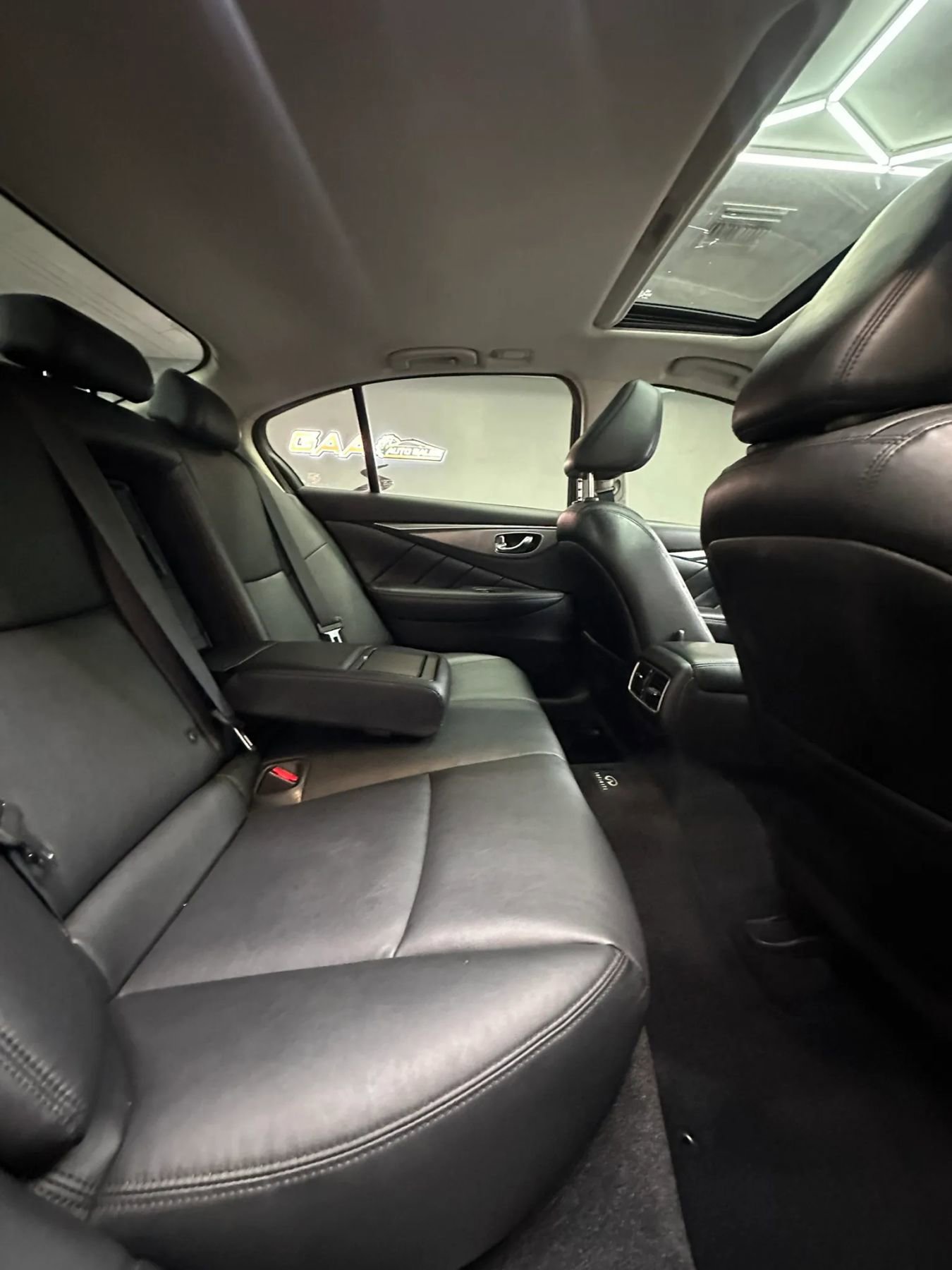 Used 2015 INFINITI Q50 Premium w/ Navigation Package RWD image 28