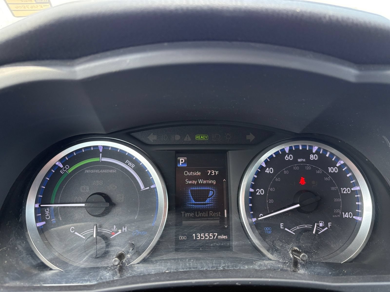 Used 2019 Toyota Highlander LE w/ Carpet Mat Package (TMS) AWD/4WD image 23