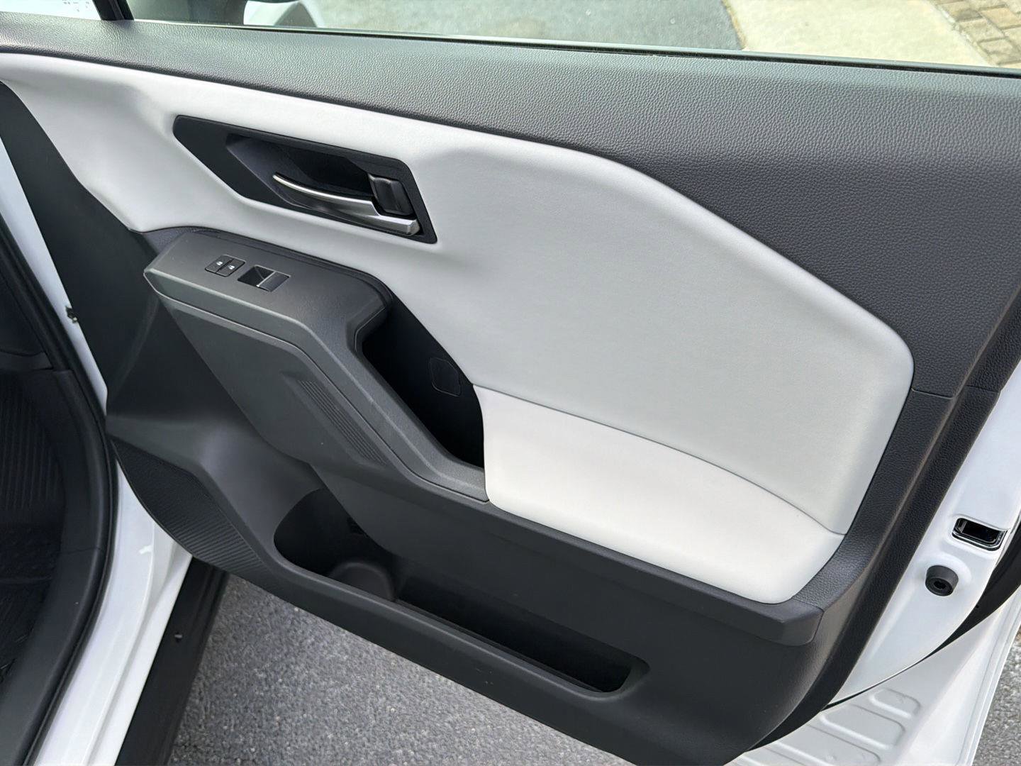 New 2026 Toyota RAV4 Limited AWD/4WD image 14