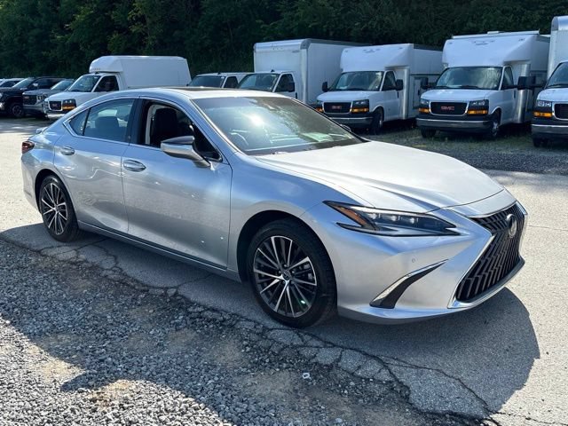 Used 2024 Lexus ES 300h w/ Premium Package FWD image 7