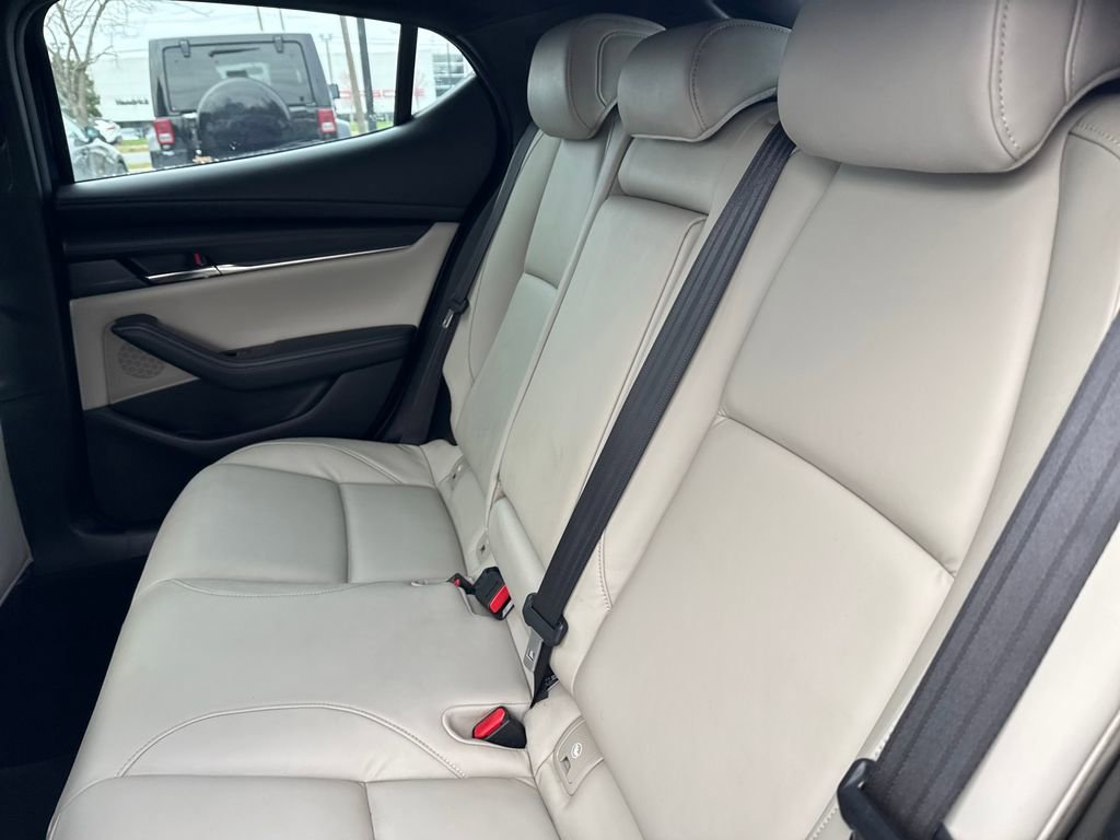 Used 2020 MAZDA MAZDA3 Hatchback w/ Preferred Package image 15