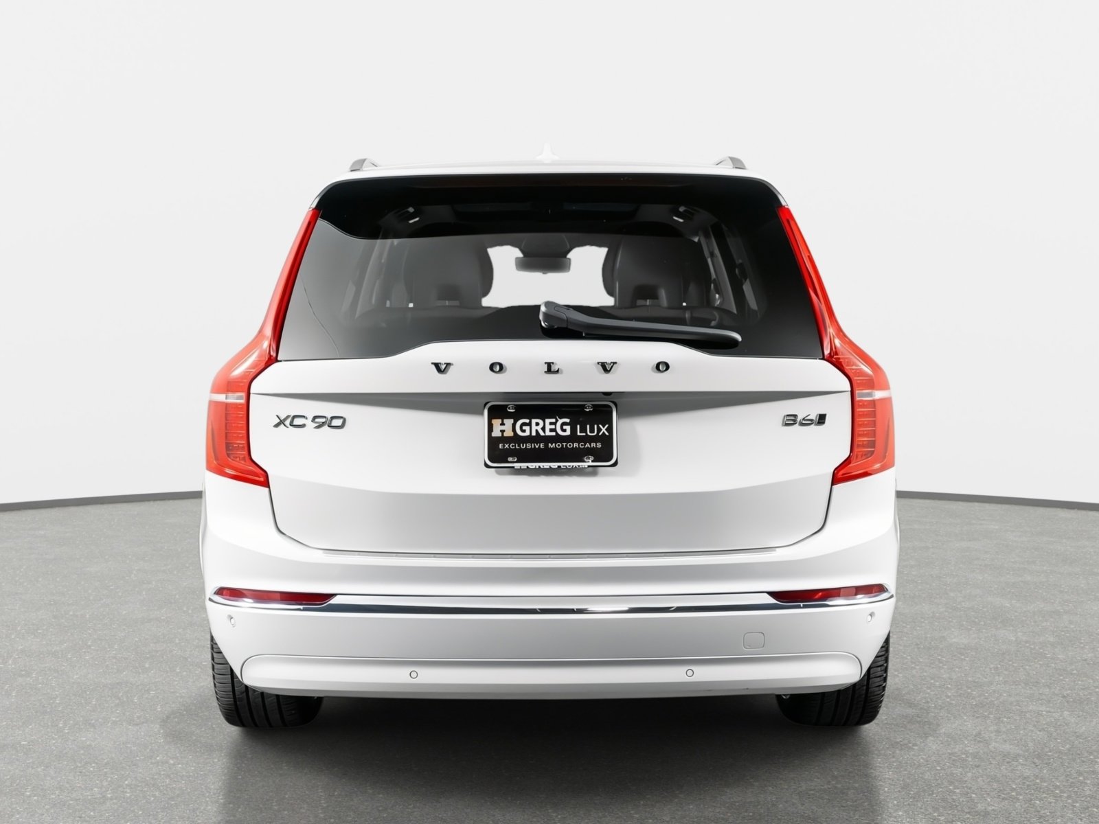 Used 2025 Volvo XC90 B6 Ultra w/ Protection Package Premier image 11