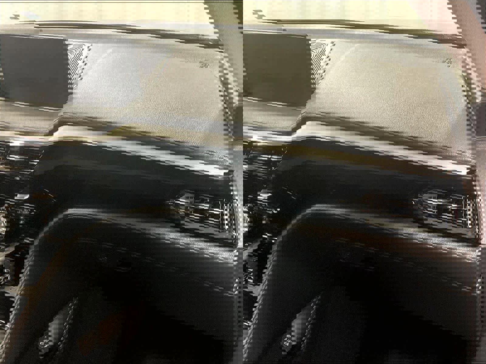 Used 2023 Acura MDX SH-AWD image 13