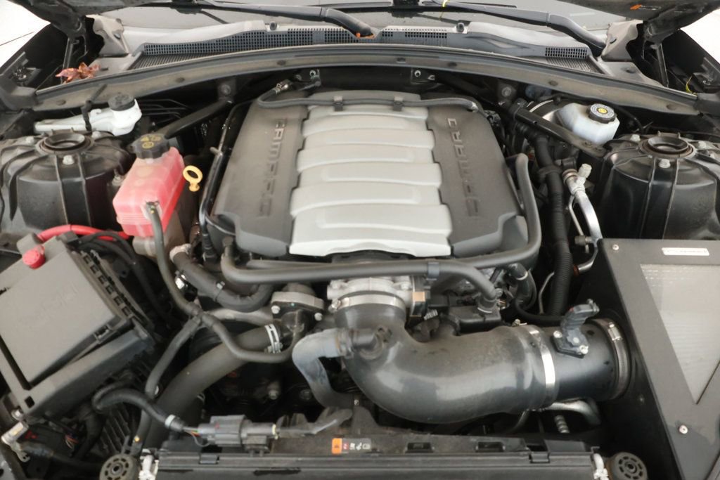 Used 2018 Chevrolet Camaro SS w/ LPO, Ground Effects Package image 23