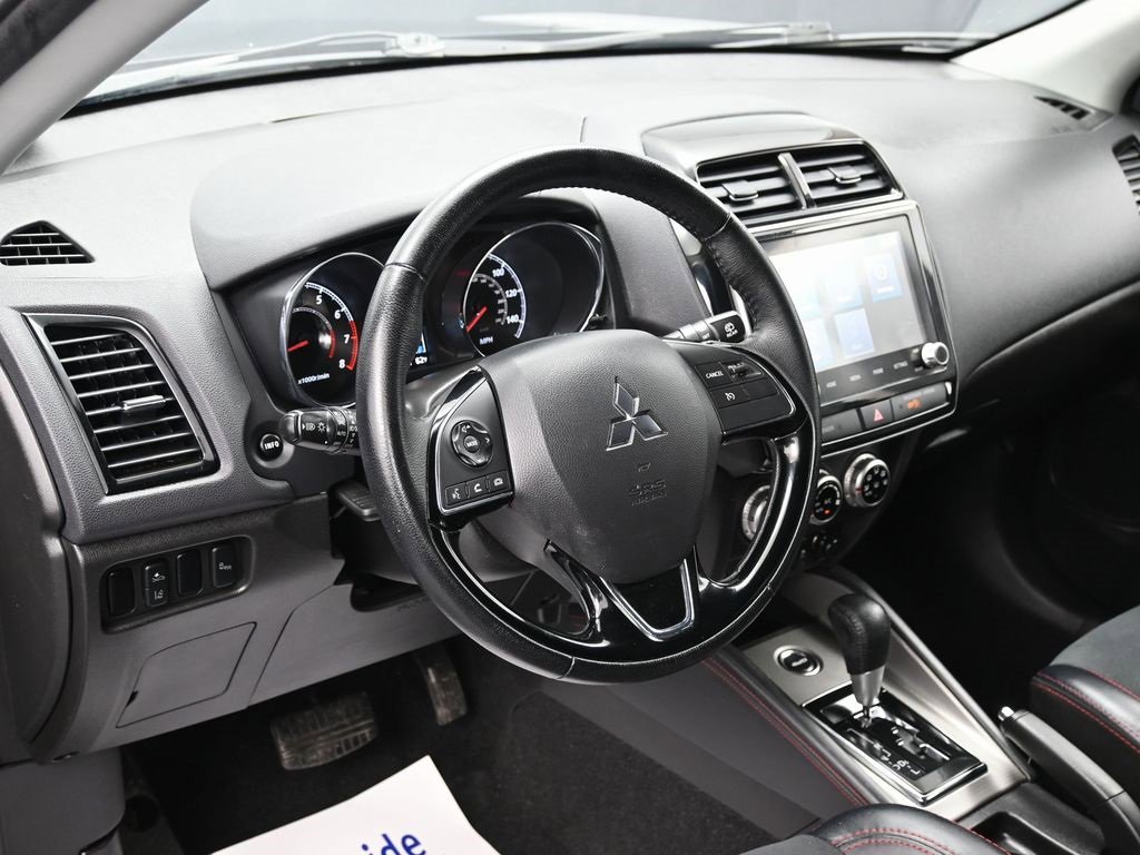 Used 2024 Mitsubishi Outlander Sport SE image 17