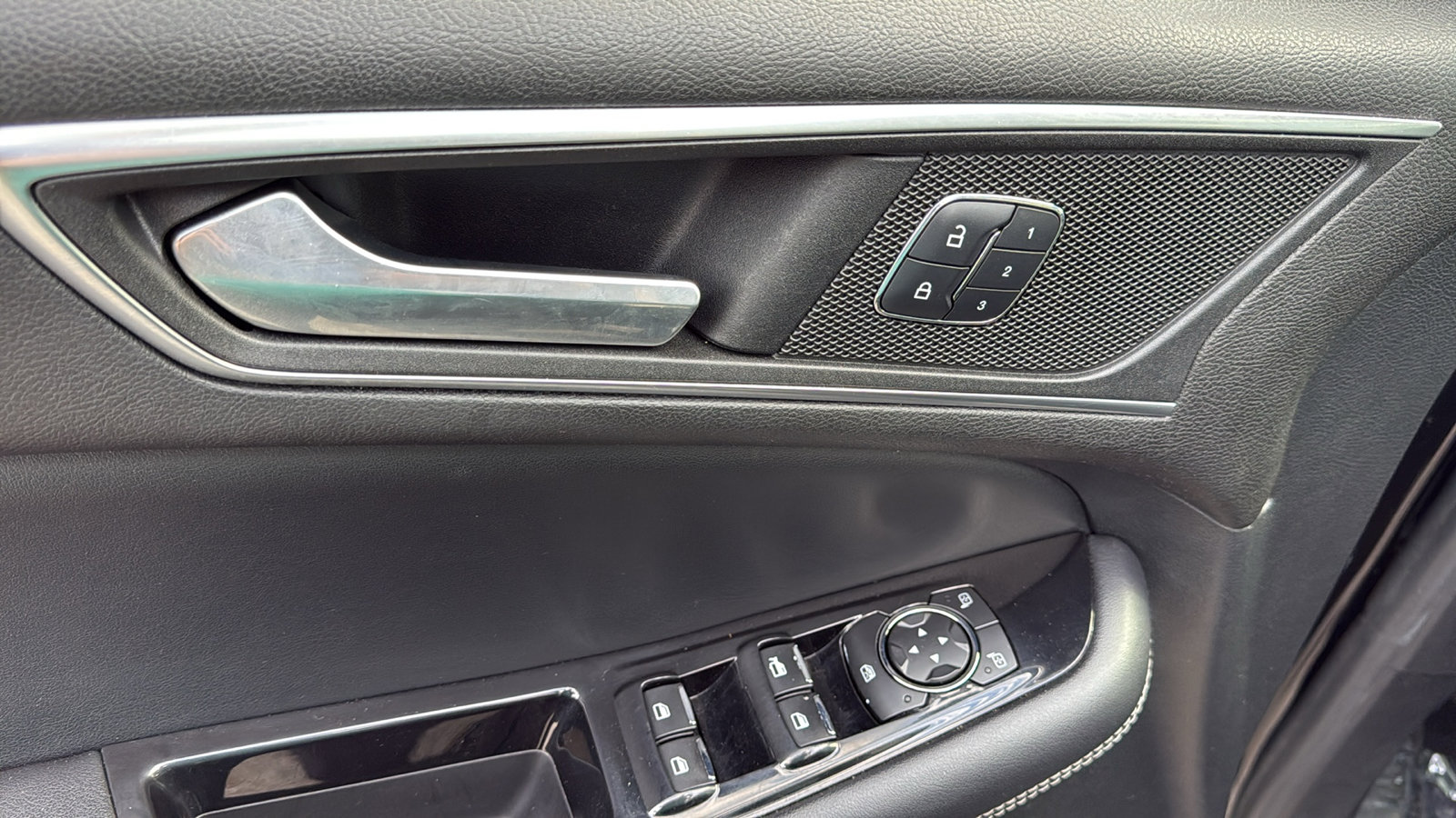 Used 2015 Ford Edge Sport w/ Equipment Group 401A image 11