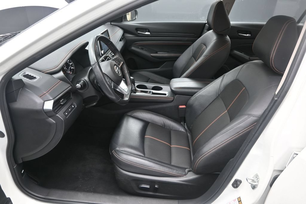 Used 2022 Nissan Altima 2.5 SR FWD image 15