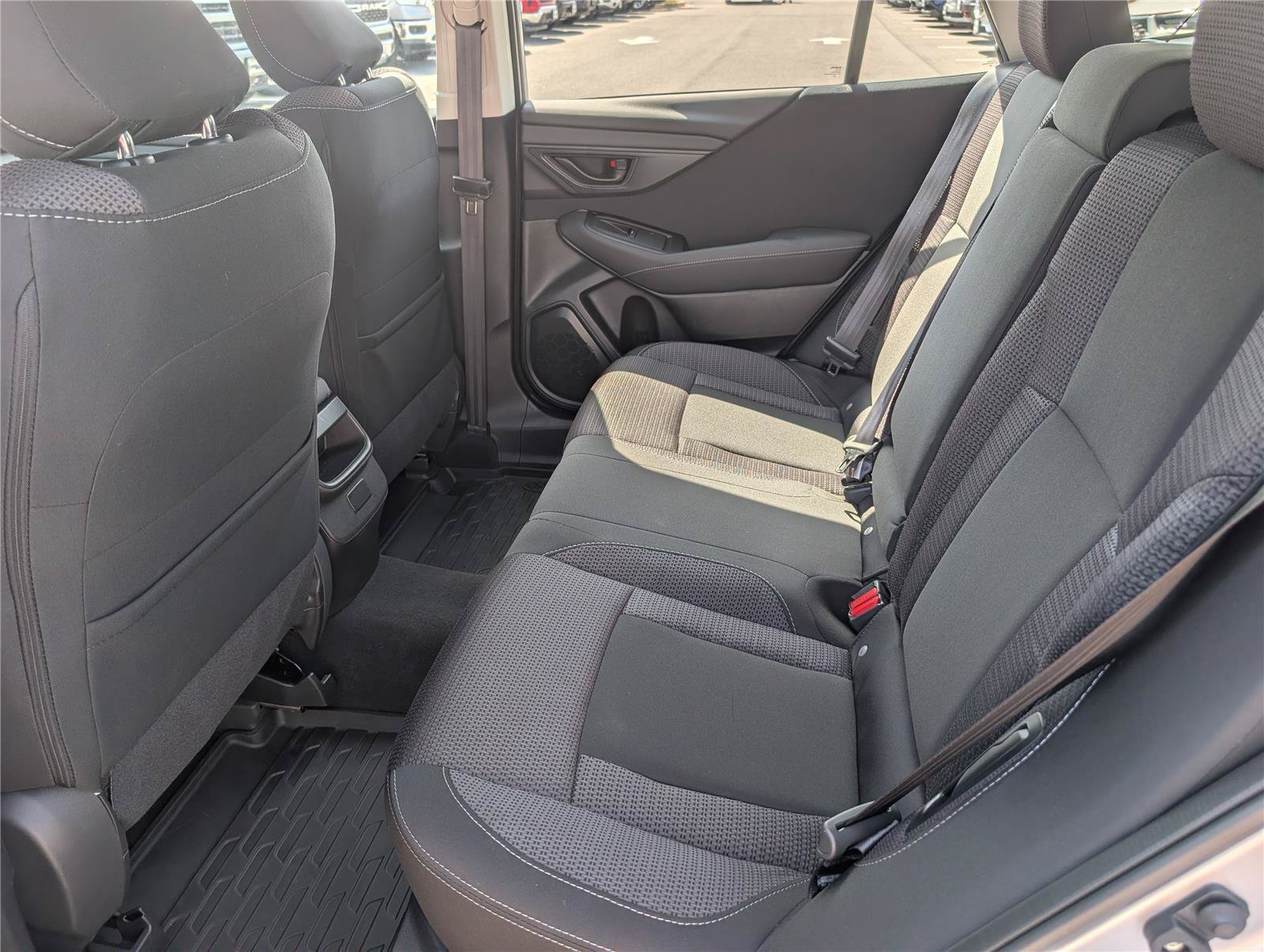 Used 2025 Subaru Outback AWD/4WD image 14