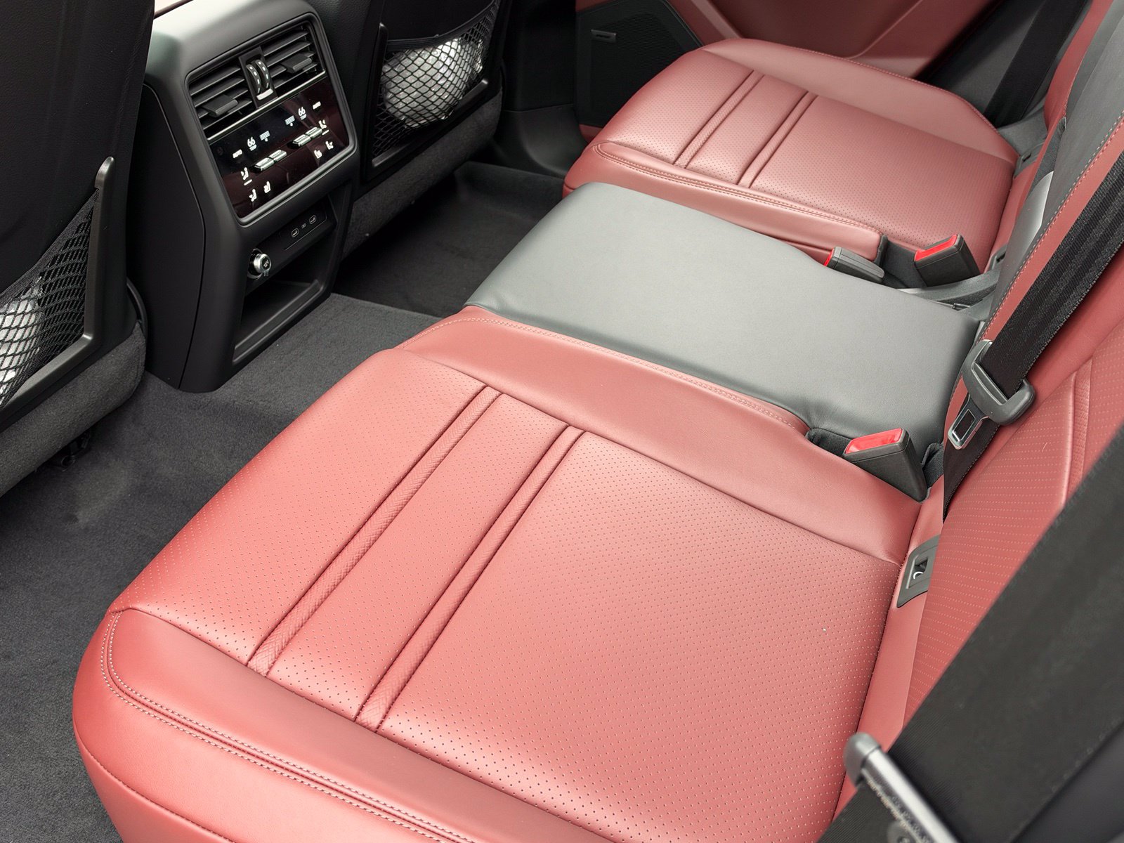 New 2026 Porsche Cayenne AWD/4WD image 21