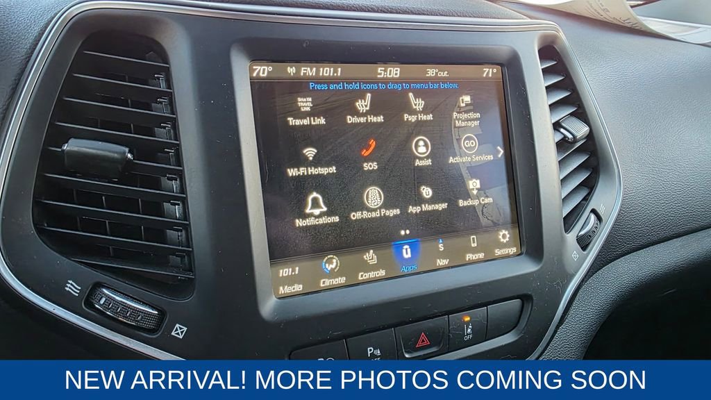 Used 2023 Jeep Cherokee Altitude Lux image 18