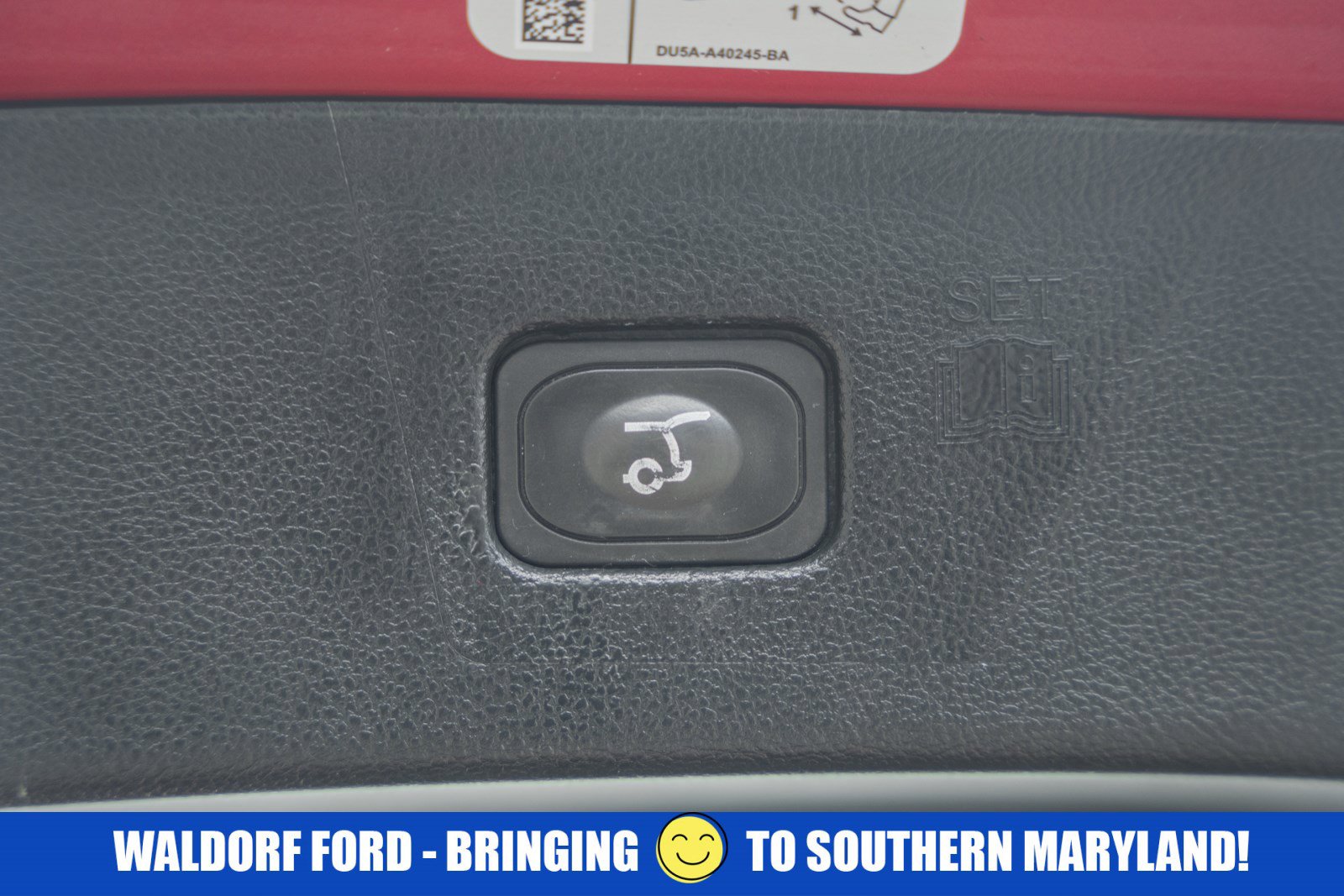 Certified 2020 Ford Edge Titanium w/ Cargo Accessory Package image 11