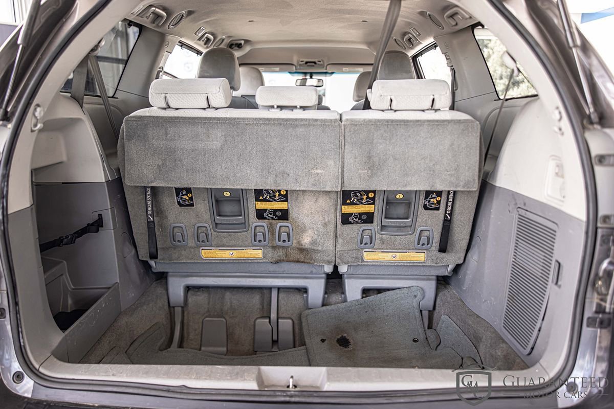 Used 2012 Toyota Sienna LE FWD image 16