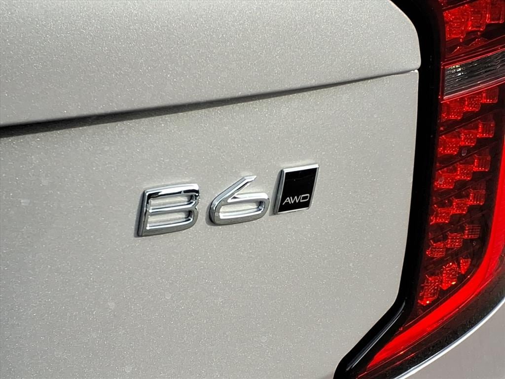 New 2026 Volvo XC90 B6 Plus w/ Protection Package Premier AWD/4WD image 6