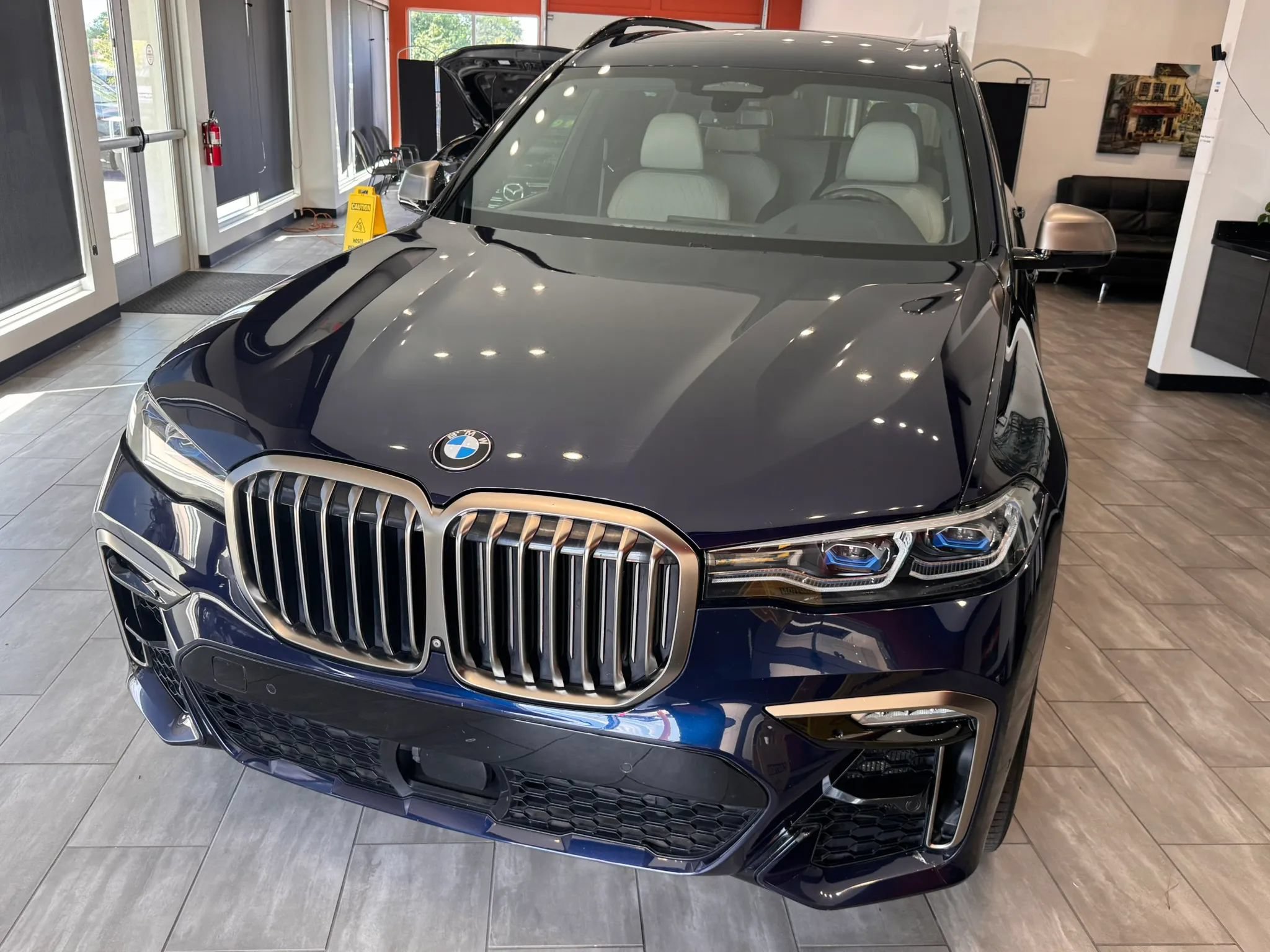 Used 2020 BMW X7 M50i w/ Dynamic Handling Package AWD/4WD image 5