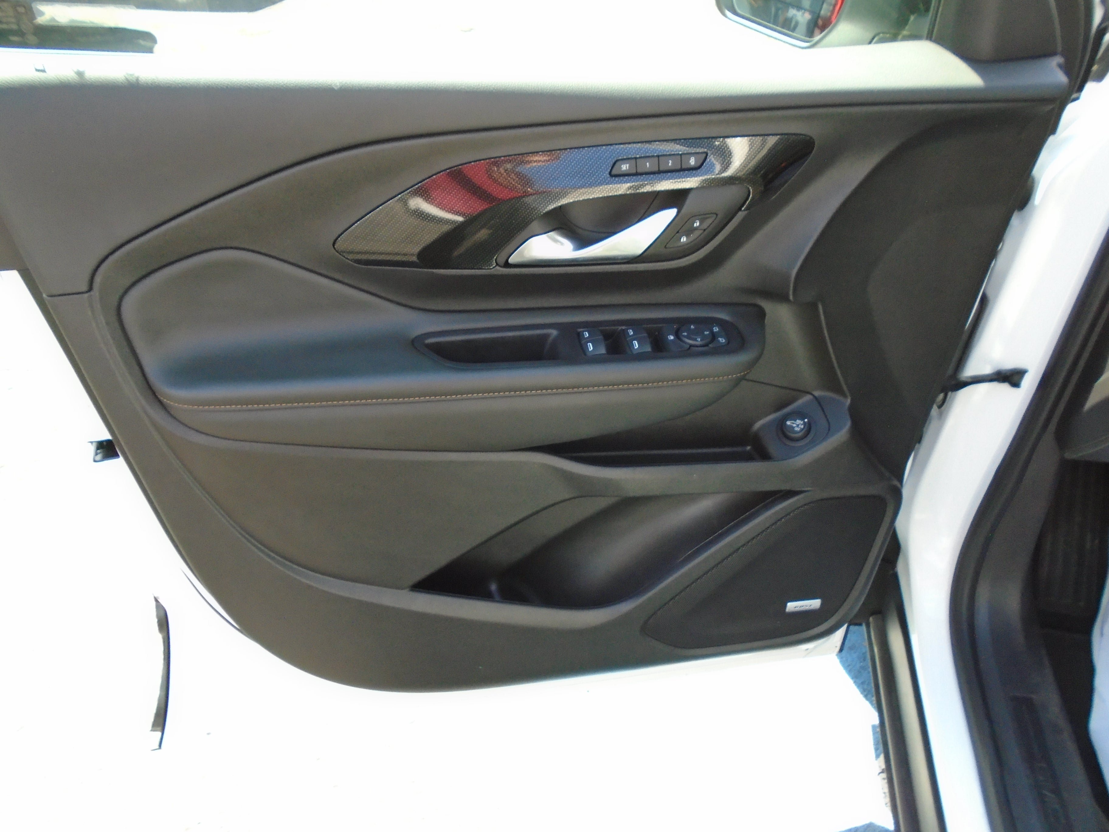 Certified 2024 GMC Terrain AT4 w/ Infotainment Package II AWD/4WD image 45