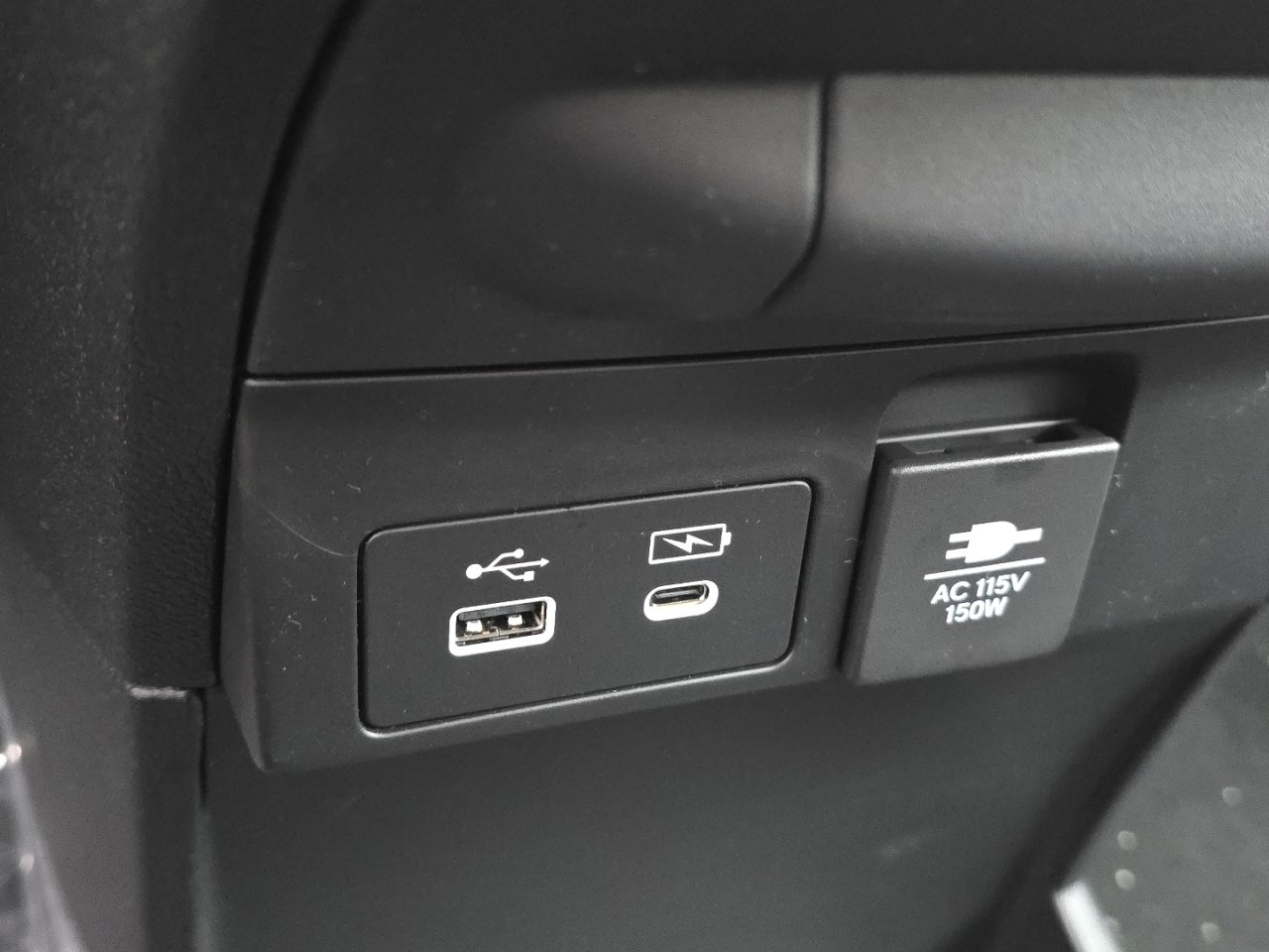 New 2026 Honda Odyssey Touring image 9