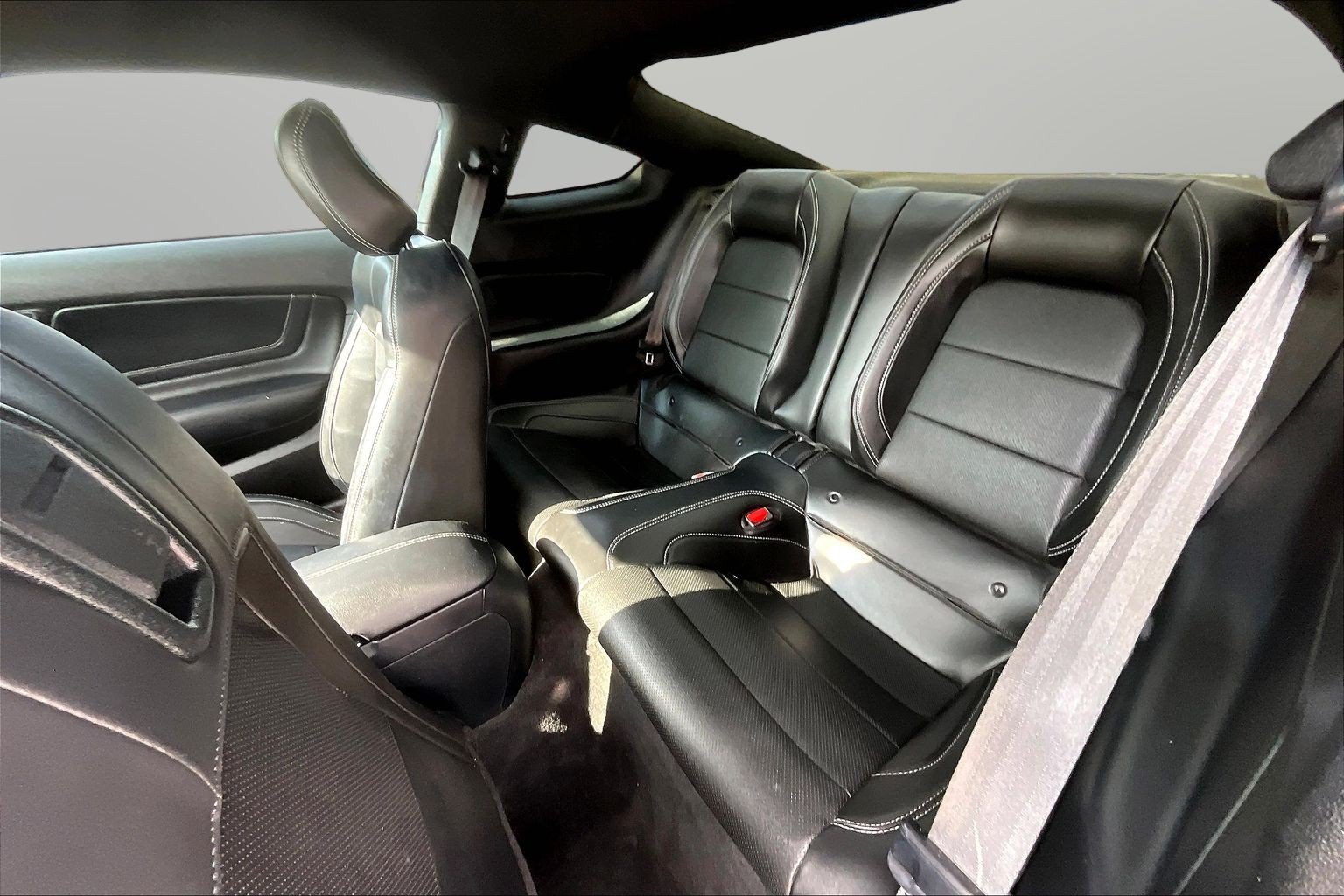 Used 2022 Ford Mustang Premium w/ Equipment Group 201A RWD image 17
