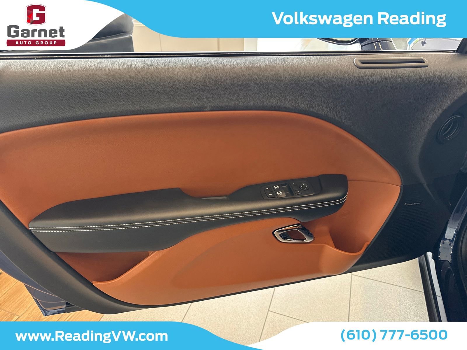 Used 2016 Dodge Challenger SRT Hellcat RWD image 11