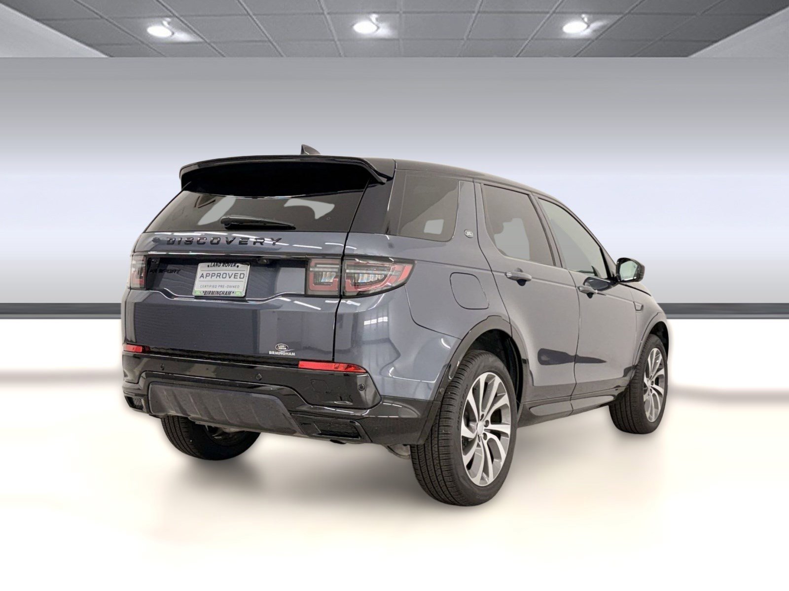 Used 2025 Land Rover Discovery Sport Dynamic SE image 9