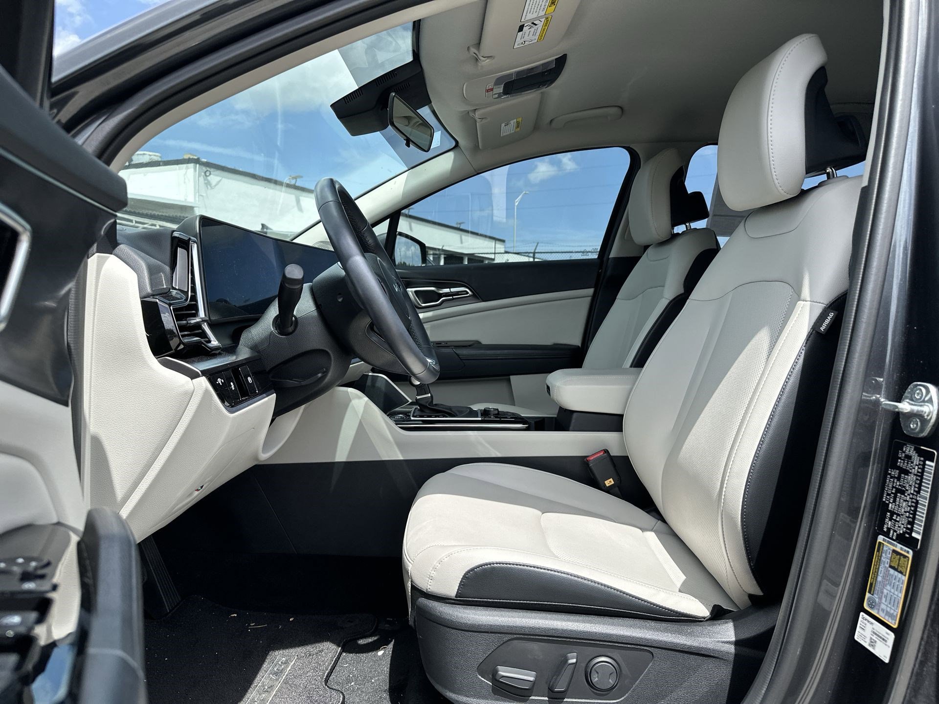 Certified 2024 Kia Sportage EX image 13