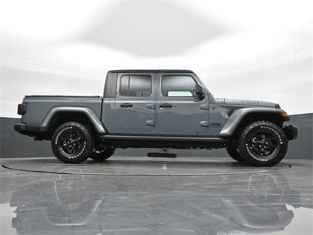 Used 2024 Jeep Gladiator Sport image 37