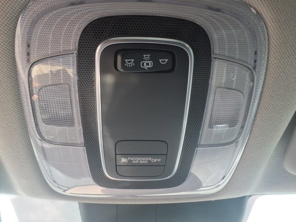 Used 2022 Hyundai Elantra SE w/ Cargo Package FWD image 26