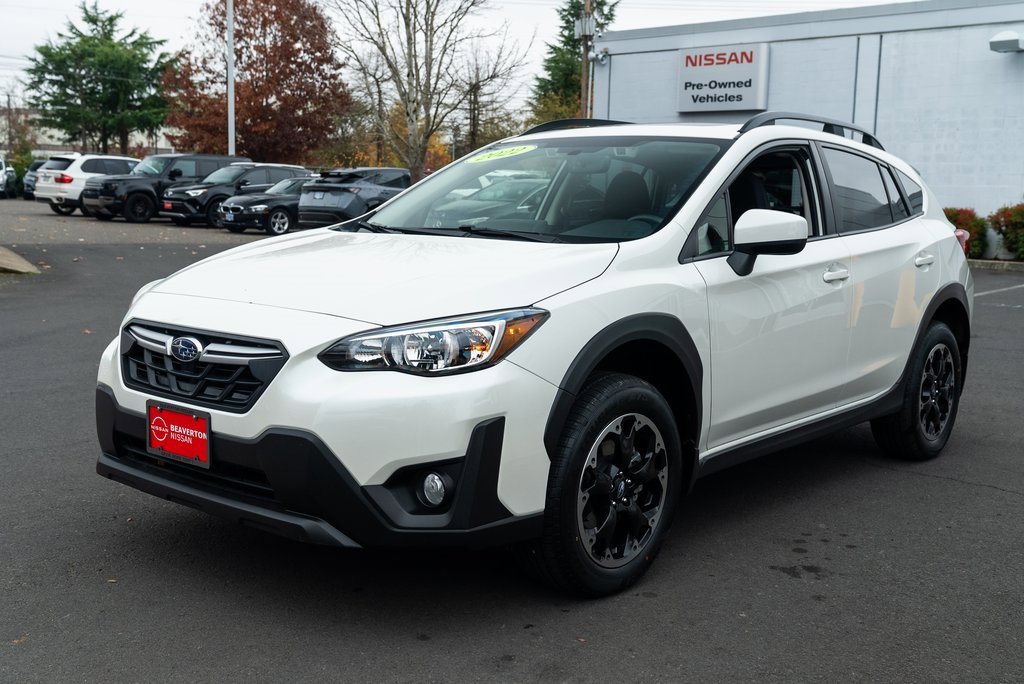 Used 2022 Subaru Crosstrek 2.0i Premium w/ Moonroof Package image 3