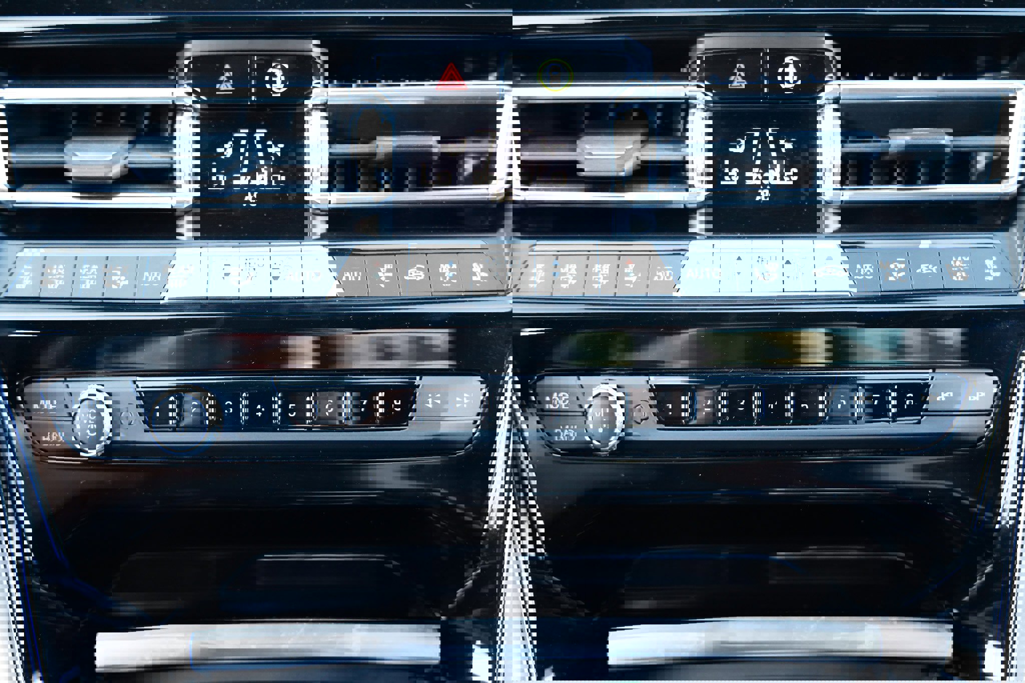 Used 2023 BMW 840i Coupe image 36