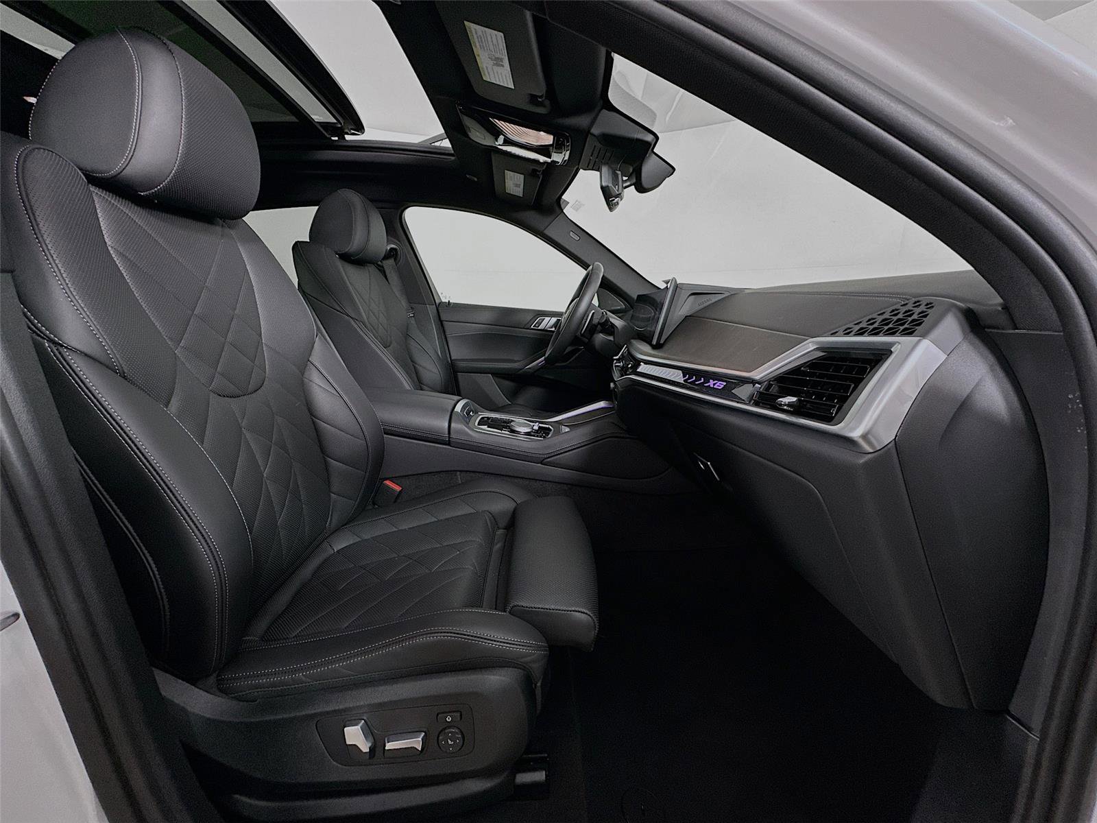 Certified 2024 BMW X6 xDrive40i image 30