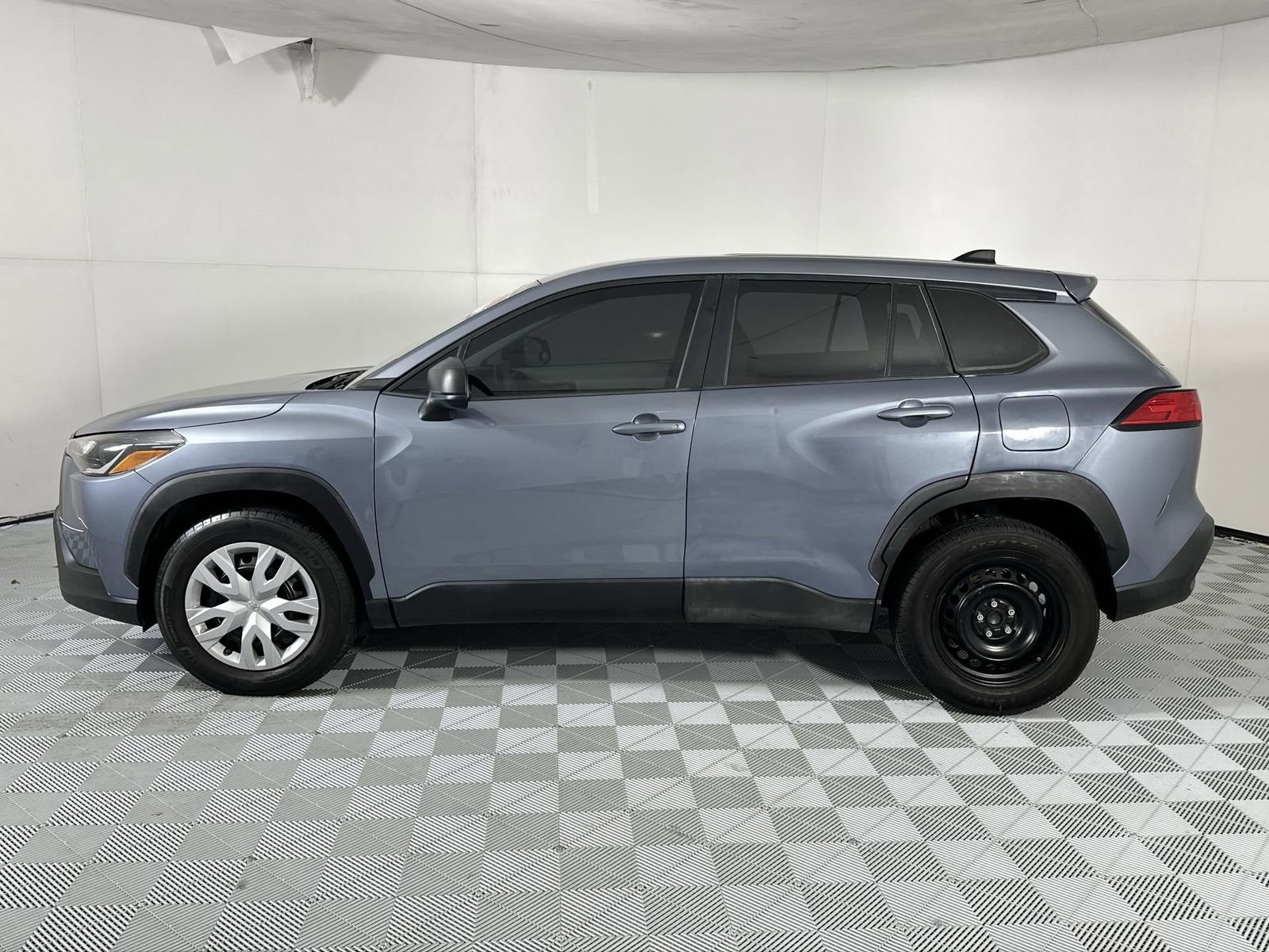 Used 2022 Toyota Corolla Cross L FWD image 5