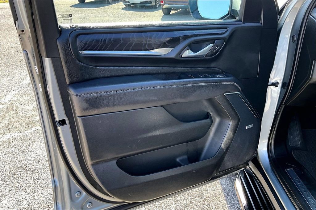 Used 2024 GMC Yukon Denali image 24