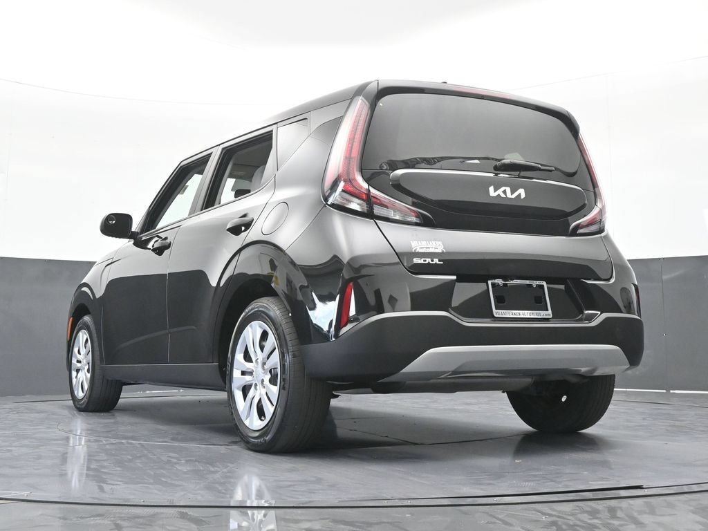 Used 2023 Kia Soul LX FWD image 46