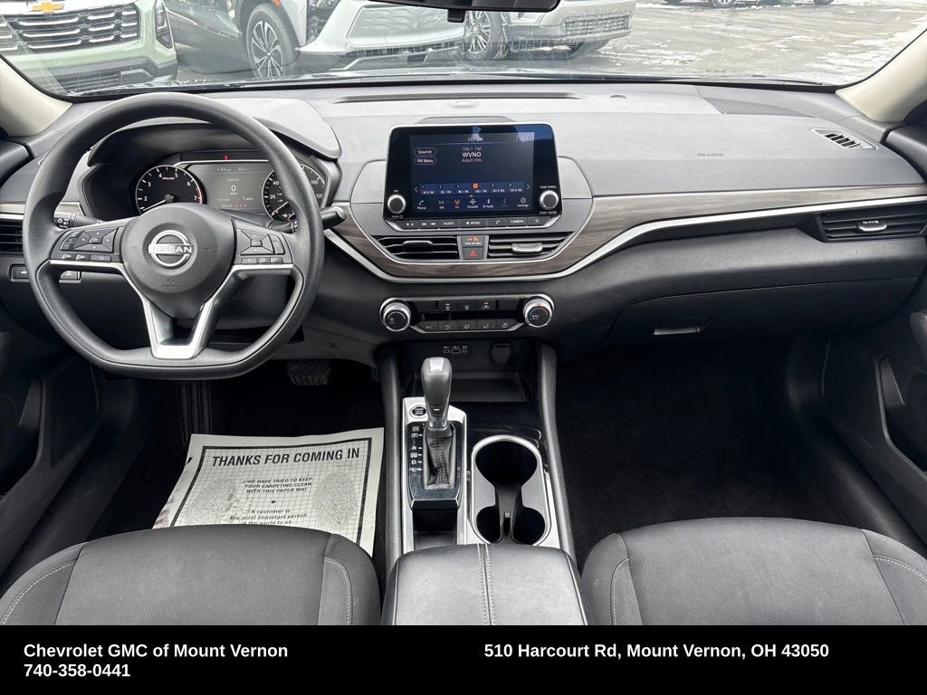 Used 2024 Nissan Altima 2.5 SV image 14