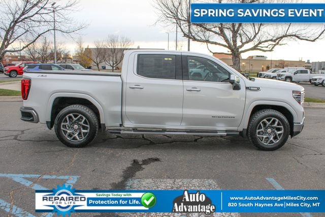 Used 2022 GMC Sierra 1500 SLT w/ SLT Premium Plus Package AWD/4WD image 7