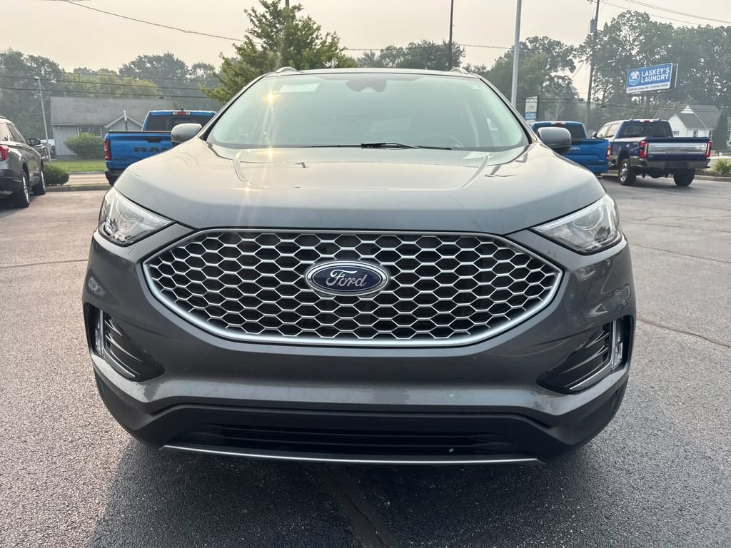 Used 2024 Ford Edge SEL w/ Convenience Package AWD/4WD video 3