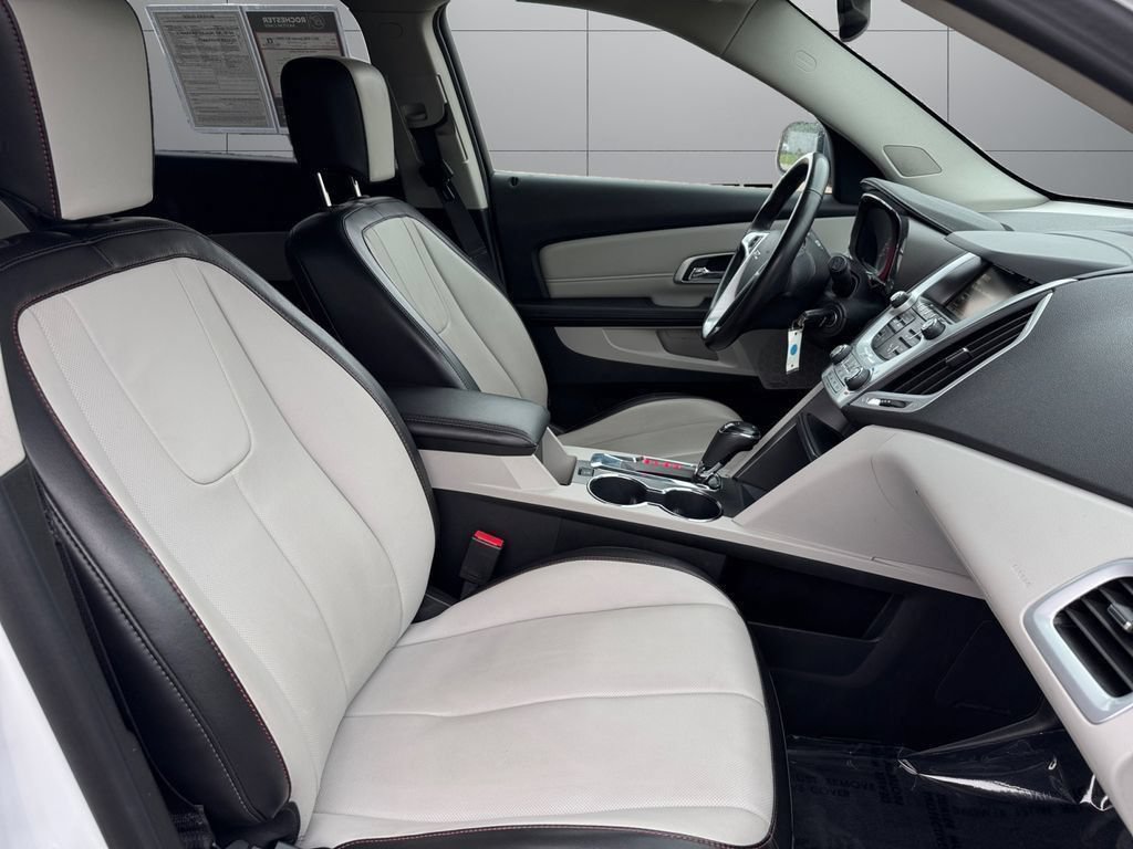 Used 2017 GMC Terrain SLT w/ Open Road Package AWD/4WD image 16
