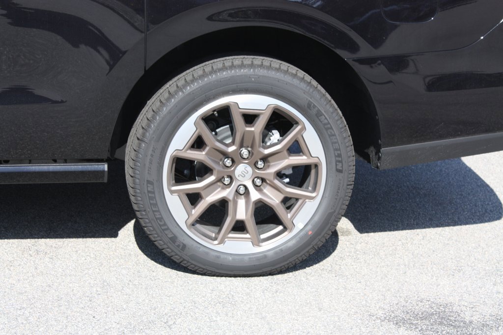 New 2025 Ford Expedition Max King Ranch image 33