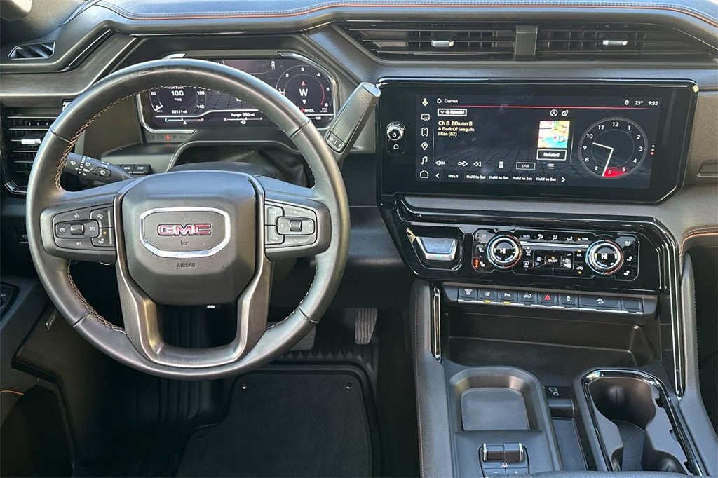 Used 2025 GMC Sierra 2500 AT4 w/ AT4 Premium Plus Package image 14