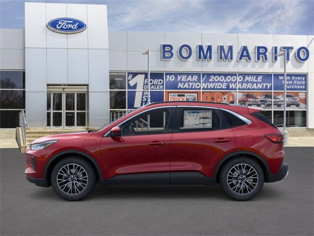 New 2025 Ford Escape SE image 3