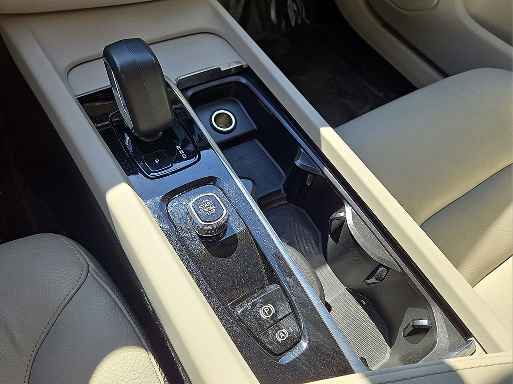 Used 2024 Volvo S60 B5 Core w/ Climate Package image 30