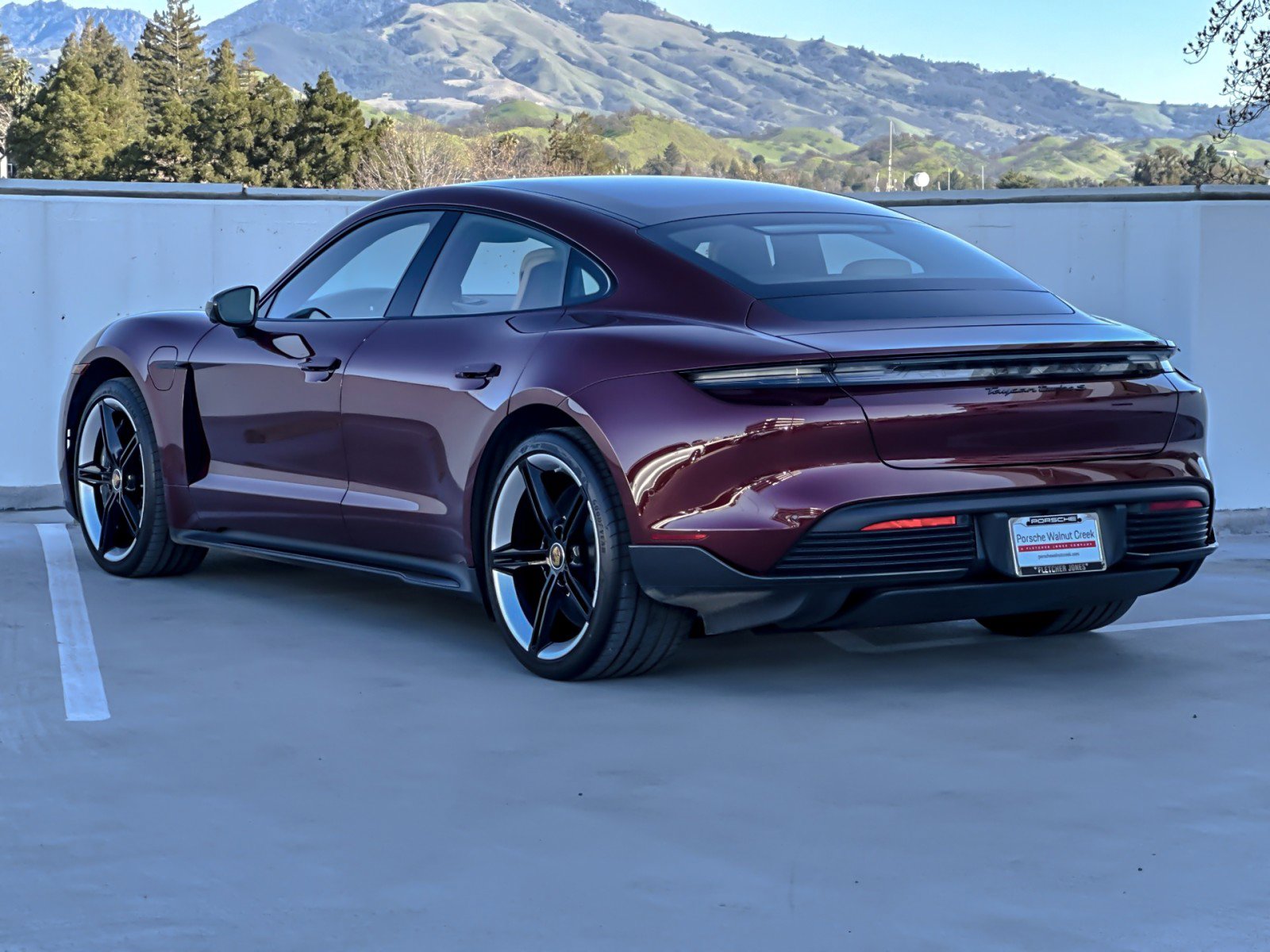 Used 2023 Porsche Taycan Turbo image 3