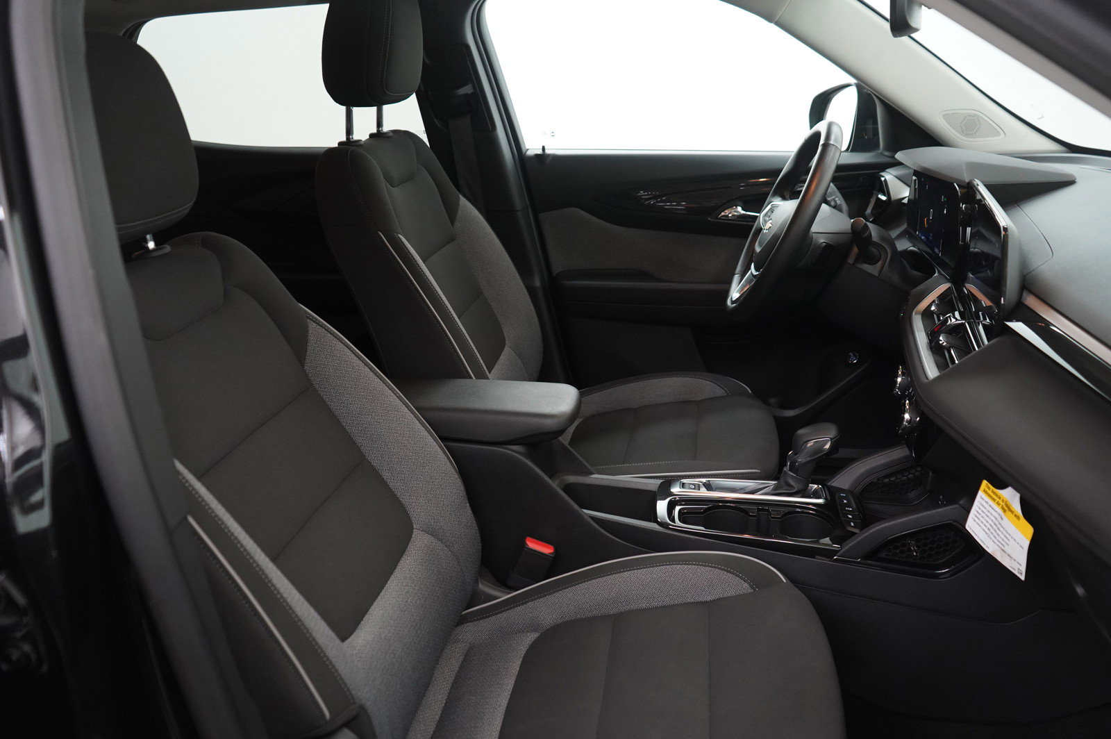 Used 2024 Chevrolet TrailBlazer LT w/ Convenience Package image 11