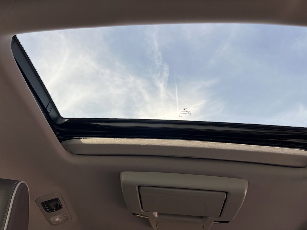 Used 2023 Honda Odyssey Elite image 22