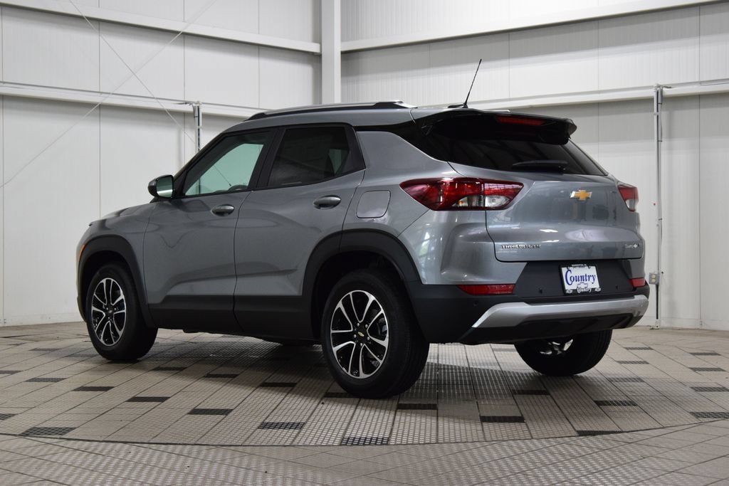 New 2026 Chevrolet TrailBlazer LT w/ Convenience Package FWD image 6