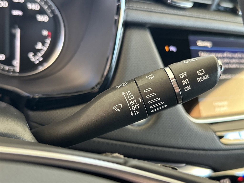 New 2025 Cadillac XT5 Luxury w/ LPO, Floor Liner Package image 20