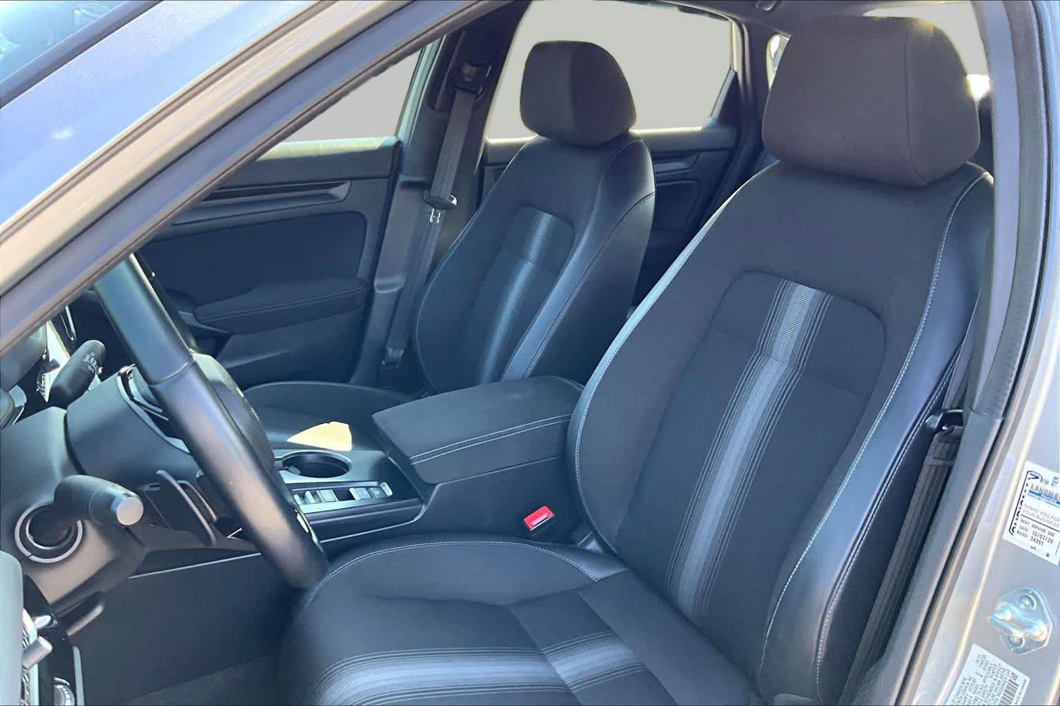 Used 2023 Honda Civic Sport image 8