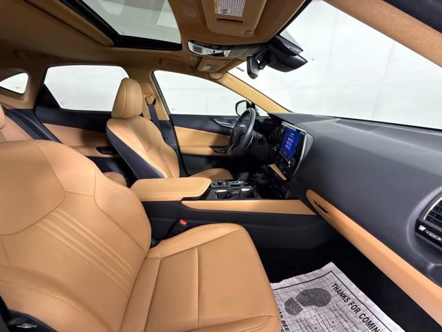 Used 2025 Lexus NX 350 AWD w/ Accessory Package (2T) image 33
