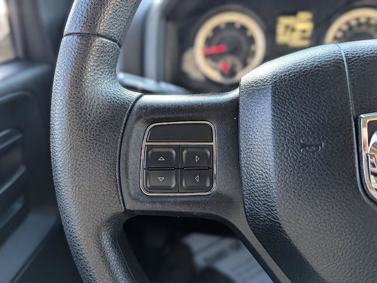 Used 2017 RAM 1500 Tradesman w/ Chrome Appearance Group RWD image 23
