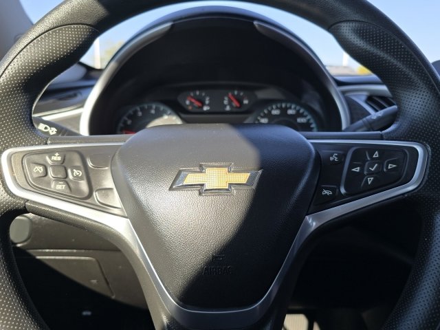 Used 2022 Chevrolet Malibu LT image 16